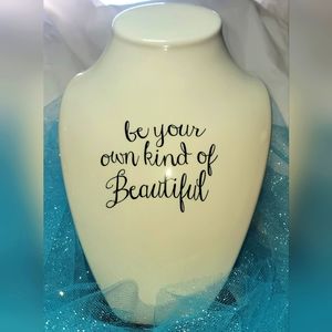 Ivory Ceramic Necklace Display